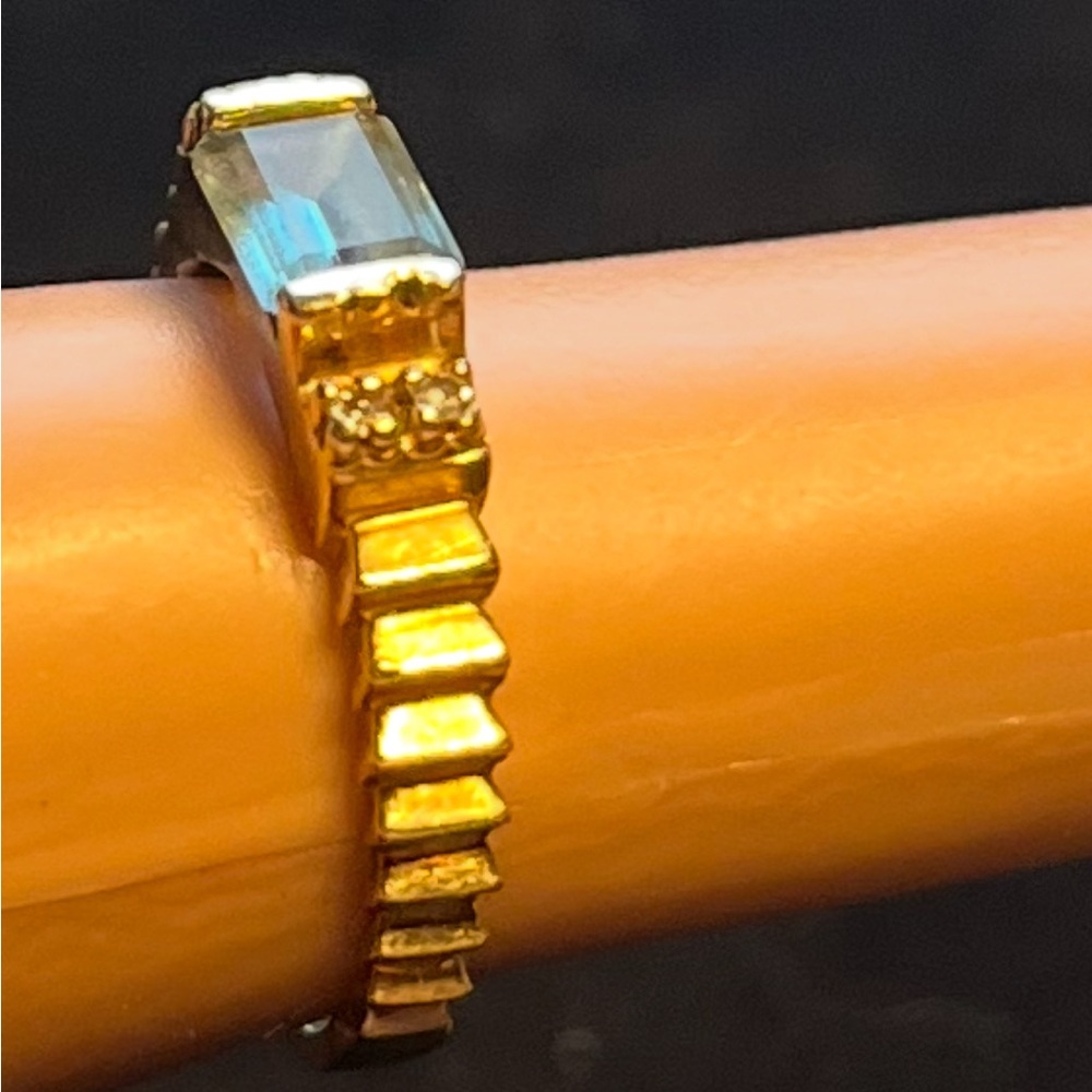 Vintage 10k gold 1 carat emerald cut natural aquamarine & diamond ring. sz. 7